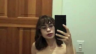 Teen Amateur Striptease