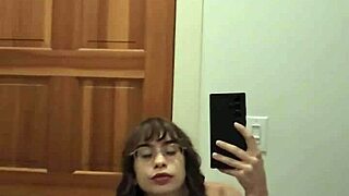 Teen Amateur Striptease