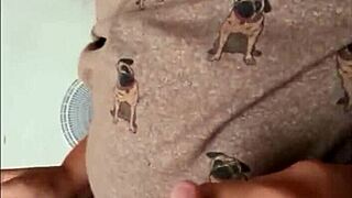 Curvy Nerd Teases With Ass Flashing