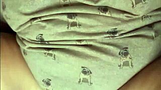 Curvy Nerd Teases With Ass Flashing