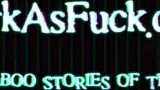 Arrombada Por Um Dildo Enorme