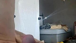 look at this huge cock in Cape Town shooting a massive cumshot.