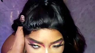 Pareja de hermanastros graban sexo con gran polla