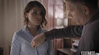 Hey, this teen gets a quickie fuck with gaping and rough blowjob