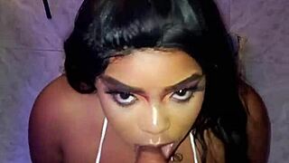 Pareja de hermanastros graban sexo con gran polla