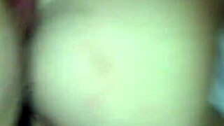 yo estaba cojiendo a mi esposa en la casa con mucha intensidad