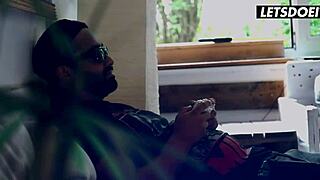 Girl Daphne Klyde Interacts With Receptionist In Horny Hostel