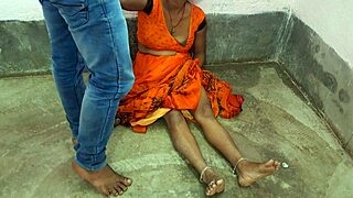 Indian Hot Bhabhi Enjoys Sex With Tailor Master