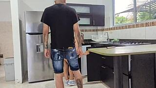 Xxxtime - Buscando Trabajo Encontro Al Hombre Para Follar