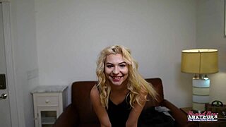 blonde sophia sweet plays with her dildo 😏