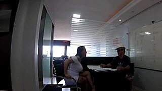 I broke my cock while fucking the madam at the construction site.