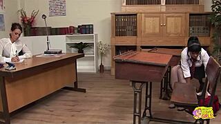 milf brunettes love licking pussy and tasting cum