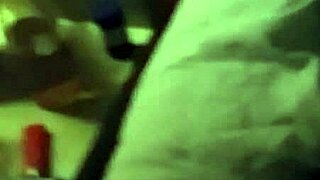 cougar enjoys hotel encounter