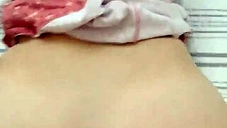 fucking curvy brunette in bedroom