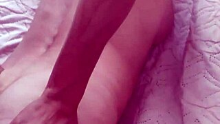 Mature woman keeps butt plug during casting