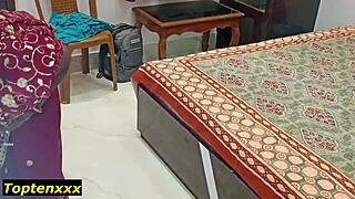 بابهي ديسي تنيك مع صبي 18 عام