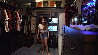 Blackmail your step-sister with joi now!