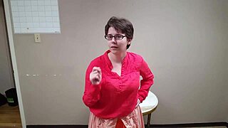 Femdom Masturbates While Roleplaying Domming Her Neighbor!