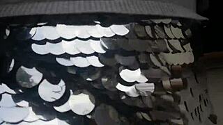 i show my tits in public garden then pee in my tight pants