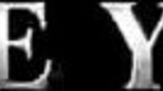 morena novinha passando o rodo e peando geral dando uma com sua buceta suculenta no pau dos sarados