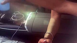 playing with that big dick in the car 😏