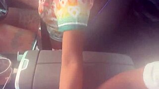 playing with that big dick in the car 😏