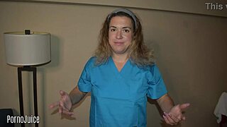 young babe's kitchen mouth fuck turns messy