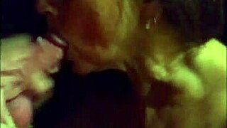 Mature woman candi annie seeks a late-night snack quietly