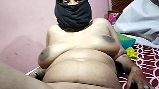 Indian Hot Girlfriend and Boyfriend Homemade Sex