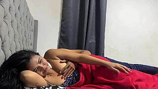 Esto Es Lo Que Pasa Cuando Compartes Cama Con Tu Hermanastra