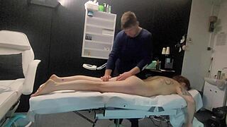 lady comes for massage, masseur fucks her face and pussy