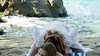 Penthousegold Com - Bikini Babes Veronica Leal And Alexis Crystal Enjoy Outdoor Anal Threesome