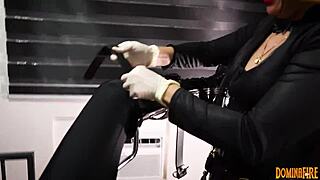 Dominafire makes Salome Salvi squirt with strapon in intense BDSM bondage scene