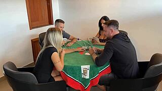 Chamamos um casal de amigos para uma noite de jogos mas a verdadeira inten��o era fazer troca de casal