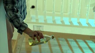 i licked my injured lover's pussy gently