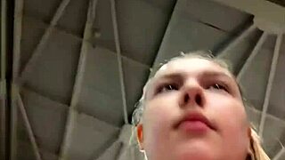 masturbate hard in the gym, teen slut 😏