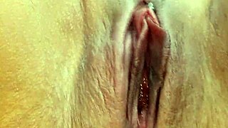 African babe shows pussy on public beach