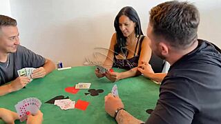 Chamamos um casal de amigos para uma noite de jogos mas a verdadeira inten��o era fazer troca de casal