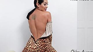 kitty wants you to play with her pussy - chloe amour