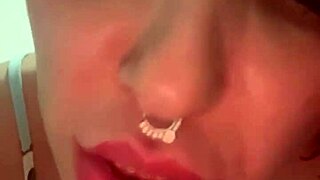 Em ligação na pizzaria e levando pau na buceta ao mesmo tempo com big cock fucking