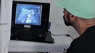 Corno Leva Esposa Para Fazer Ultrassom Mas Ginecologista Fode Sua Bucet