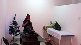 oh wow, the nurse got caught decorating the doctor's office and getting super sexy and hot in the hospital 😍