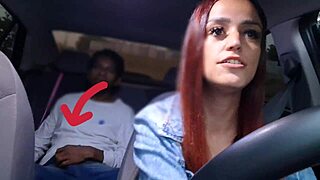 i'm a safada motorista catching a dotado passageiro masturbating behind me