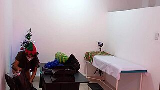 oh wow, the nurse got caught decorating the doctor's office and getting super sexy and hot in the hospital 😍