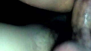 doggy em y�u sướng qu� lồn ra nước