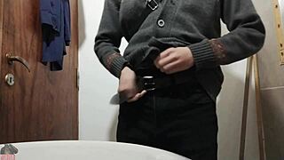 watch me masturbate in bathroom