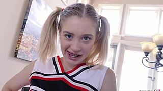Cheerleader rimjob fuck