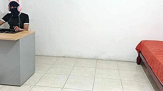 I stroke my cock after my stepsister turns me on