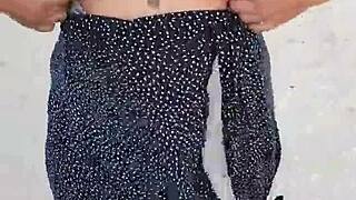 Exhibiendome en playa mexicana muestro las tetas y el culo