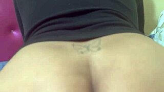 hotwife le gusta montar, ella es una amateur horny, monta y se viene en la boca